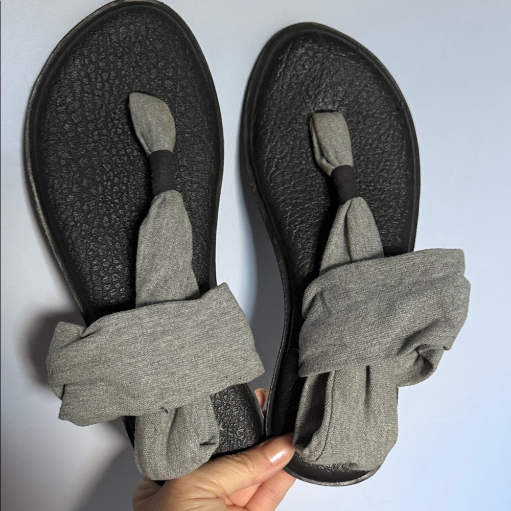 Sanuk yoga sling sandals